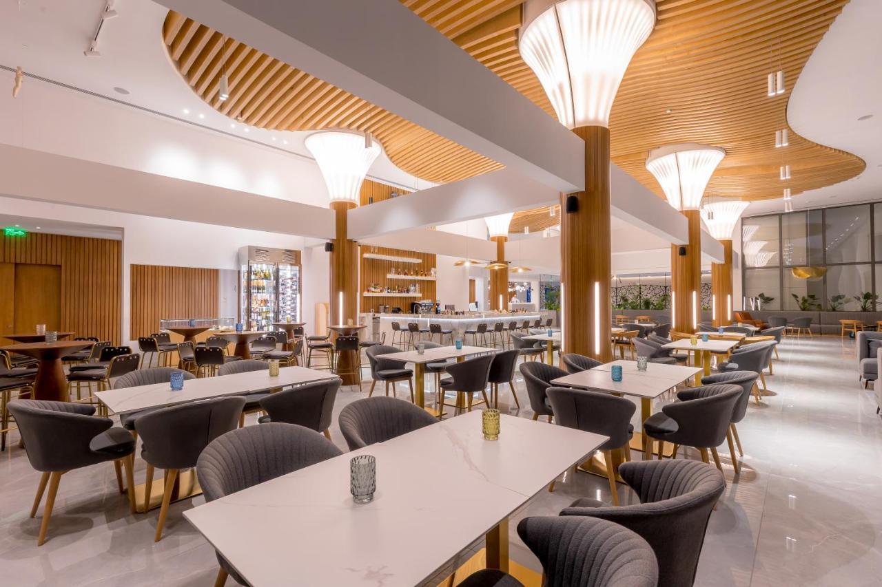 Radisson Beach Resort Larnaca Ngoại thất bức ảnh