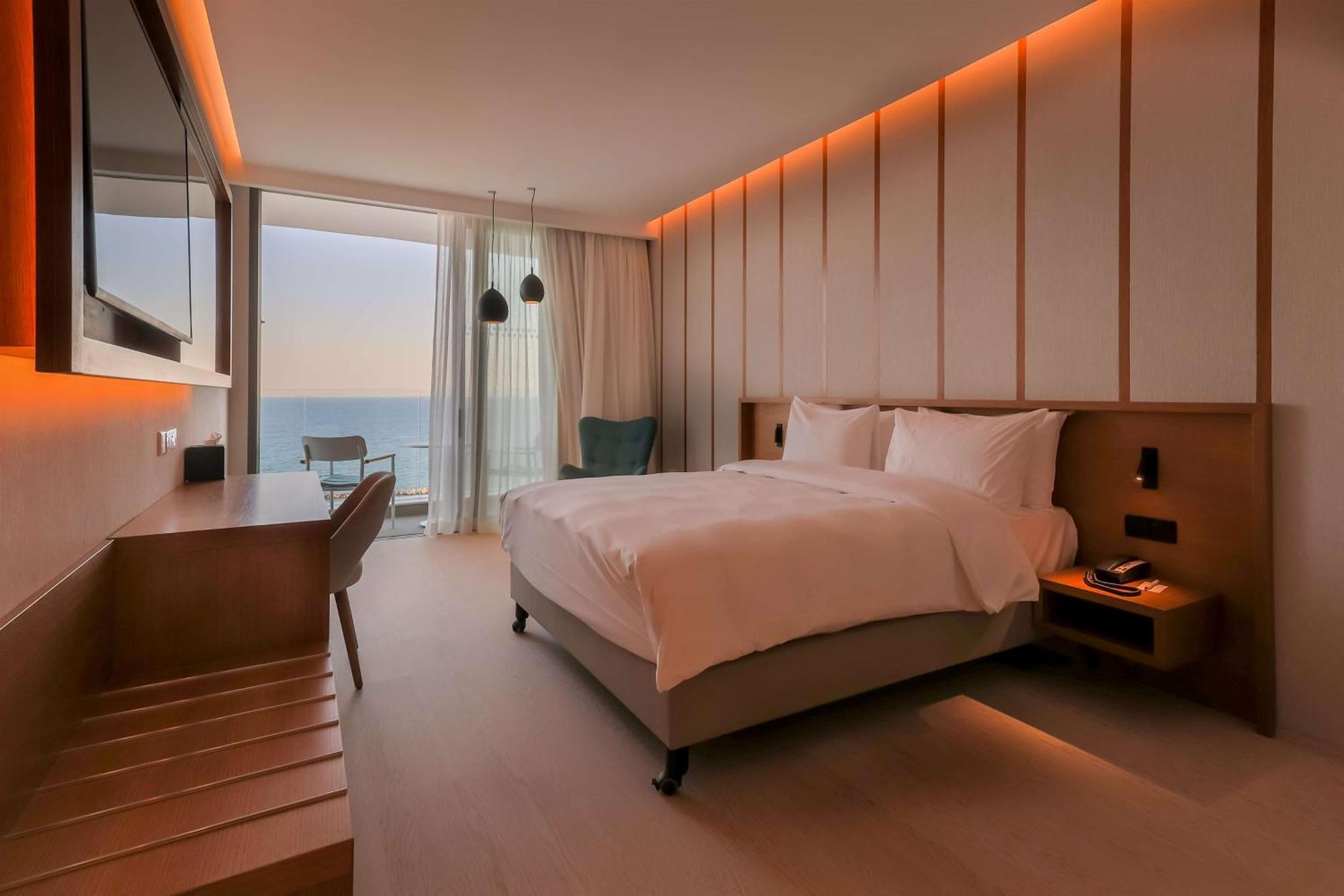 Radisson Beach Resort Larnaca Ngoại thất bức ảnh