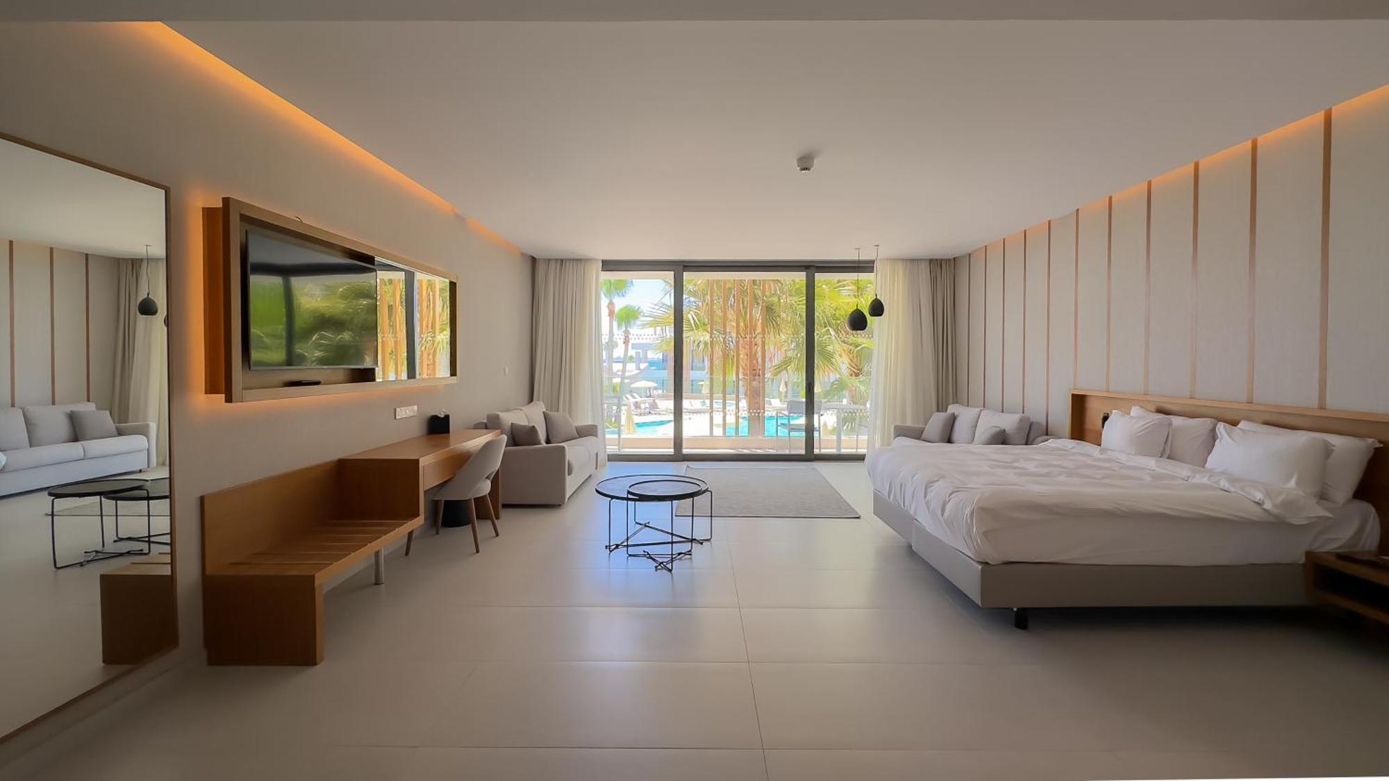 Radisson Beach Resort Larnaca Ngoại thất bức ảnh